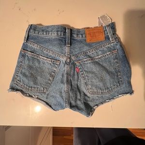 Levi’s shorts